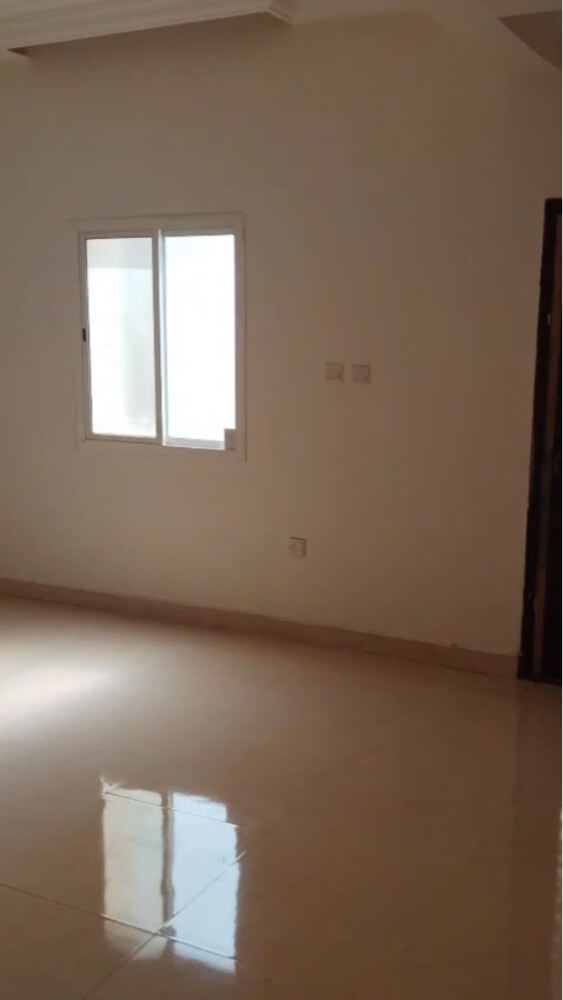 للبيع 4 فلل مؤجرة - 4