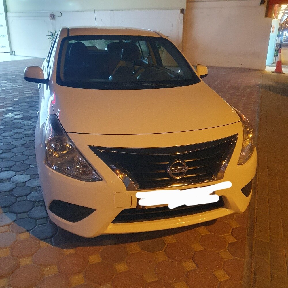 Nissan sunny 2023 - 1