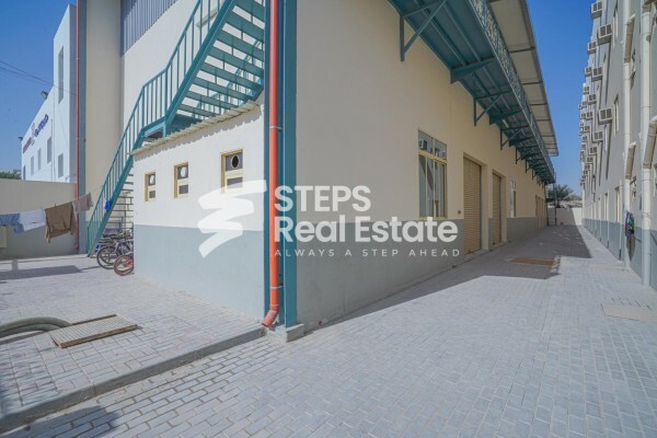 Strategic 170sqm Warehouse - 14