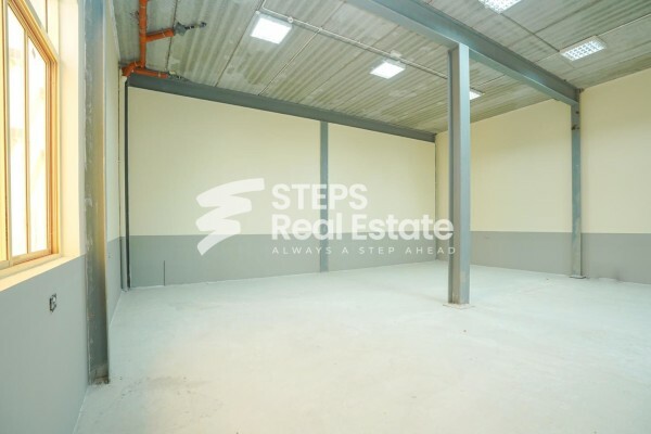 Strategic 170sqm Warehouse - 5