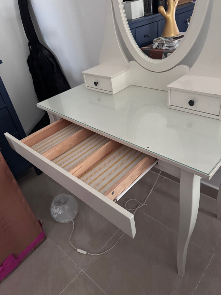 dresser / vanity - 2