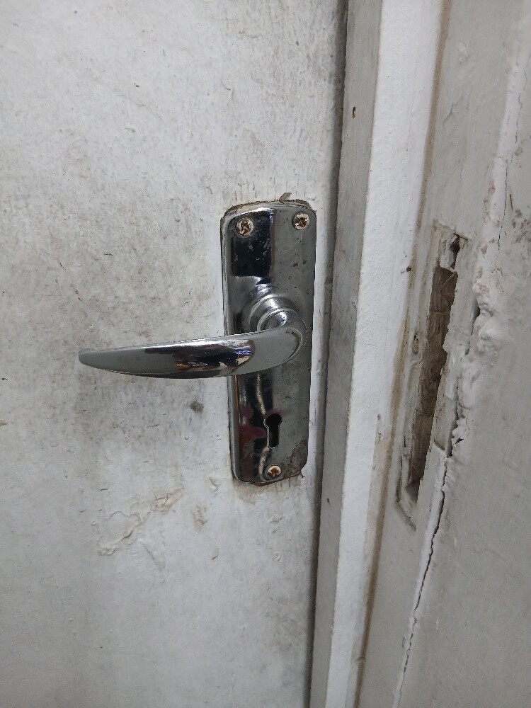 Door lock installation - 1