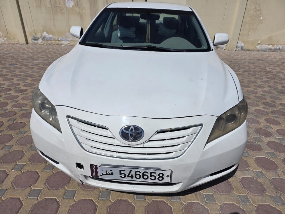 Low KM, 2009 — photo 4 for sale in Qatar