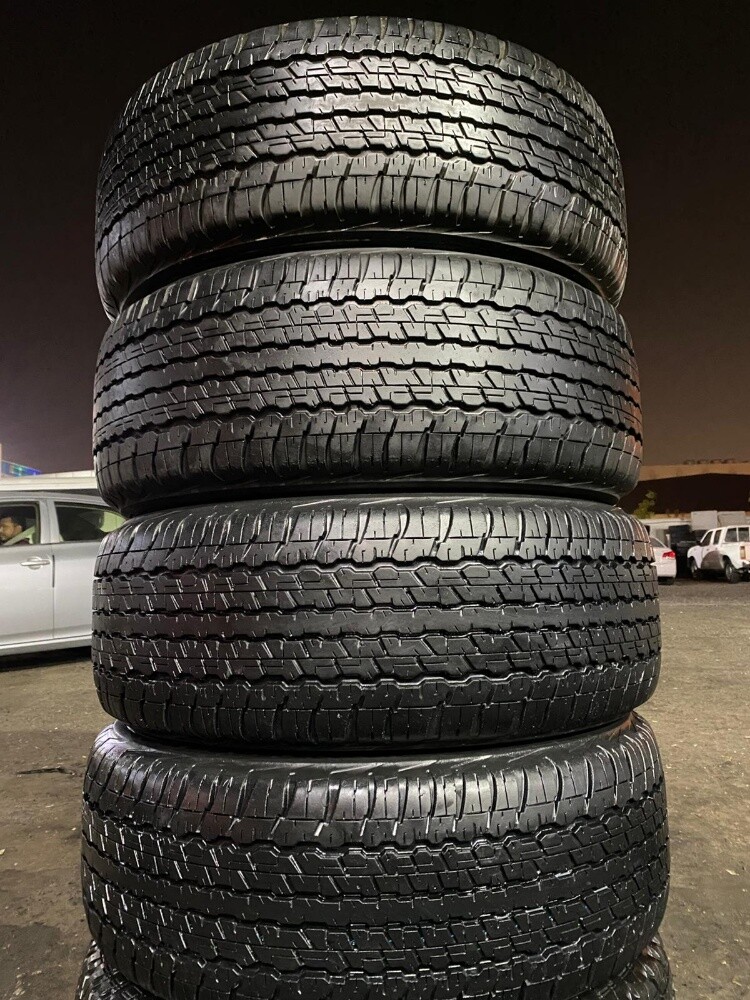 285/65/17" Dunlop brand tire - 3