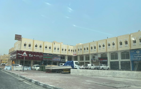 محلات تجارية بالقرب من سفاري - 2