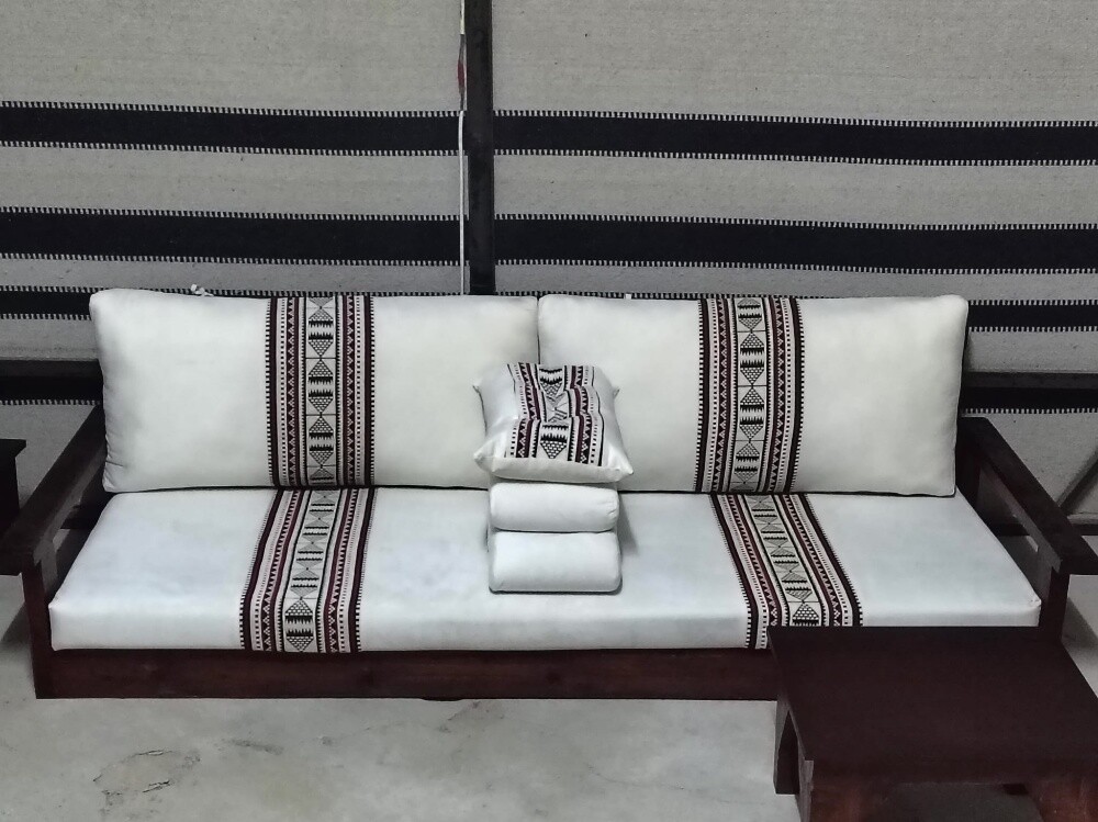 طاولات وكراسي - 4