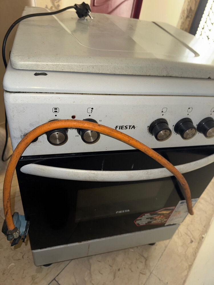 Gas range  - 1