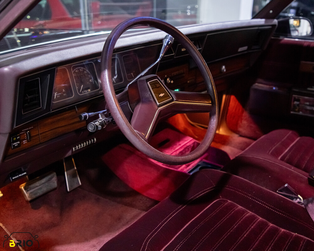 For Sale Caprice Royal 1987 — photo 8 for sale in Qatar
