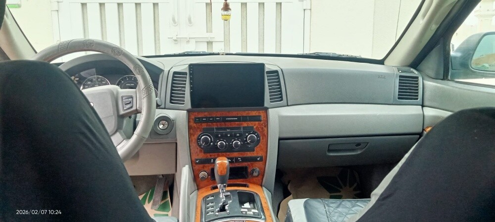 jeep grand charokee - 8