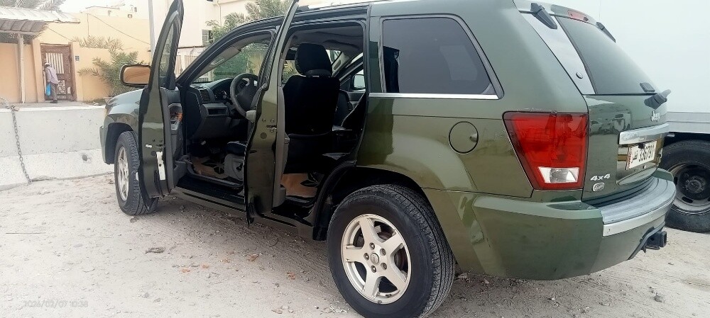 jeep grand charokee - 9
