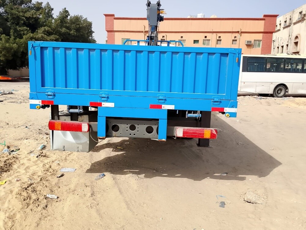 CNHTC BOOM TRUCK - 8