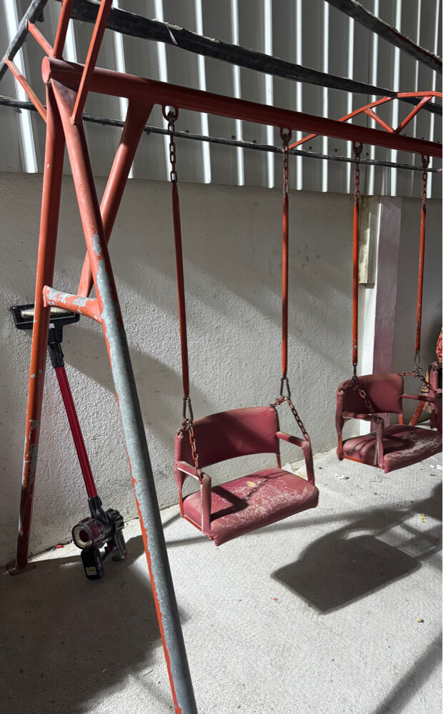 kids swing - 4