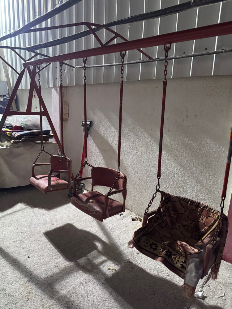kids swing - 2
