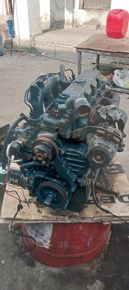 bobcat engine 77618383 - 3