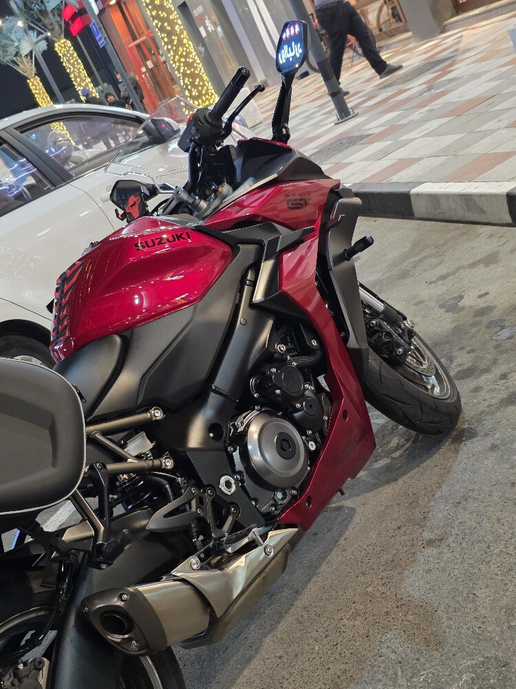 Suzuki GSX-S 1000 GT - 11