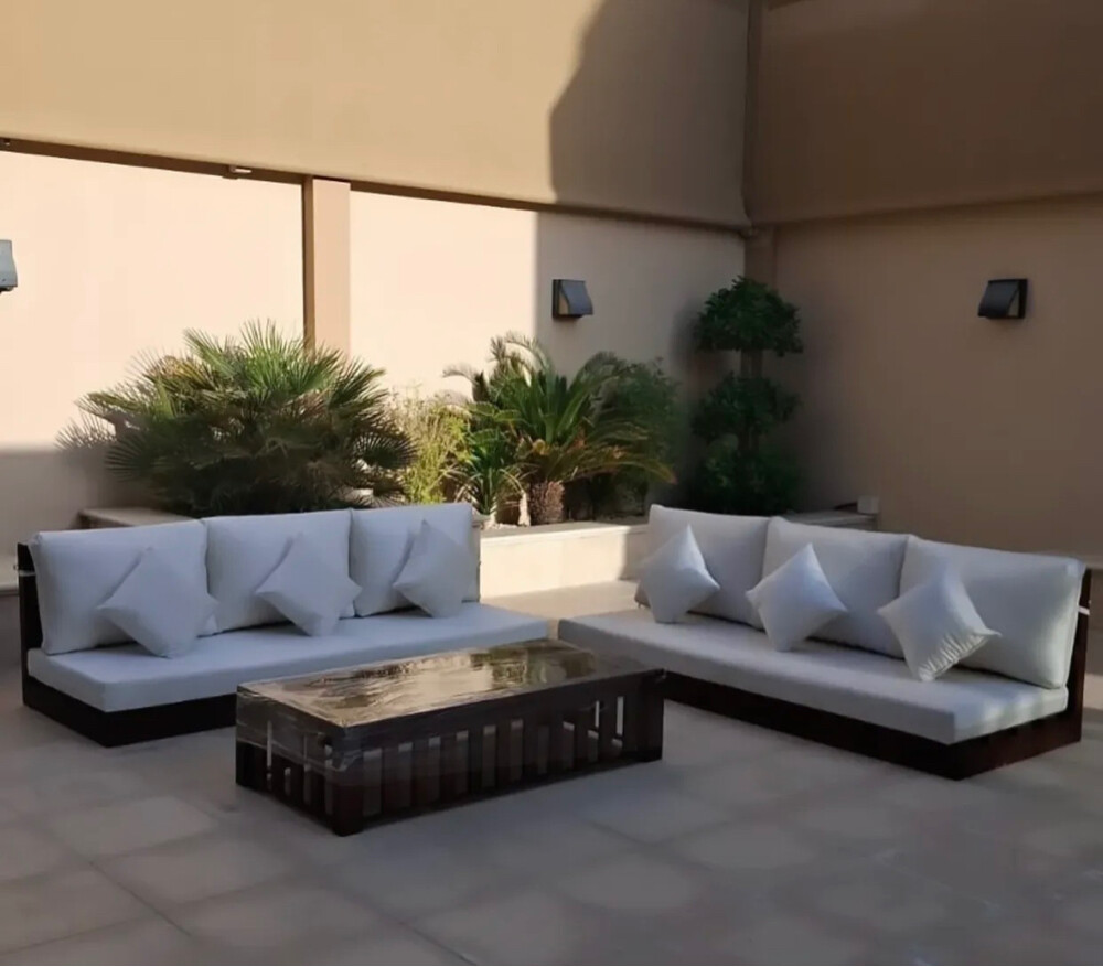 كراسي وطاولات خشب  - 9