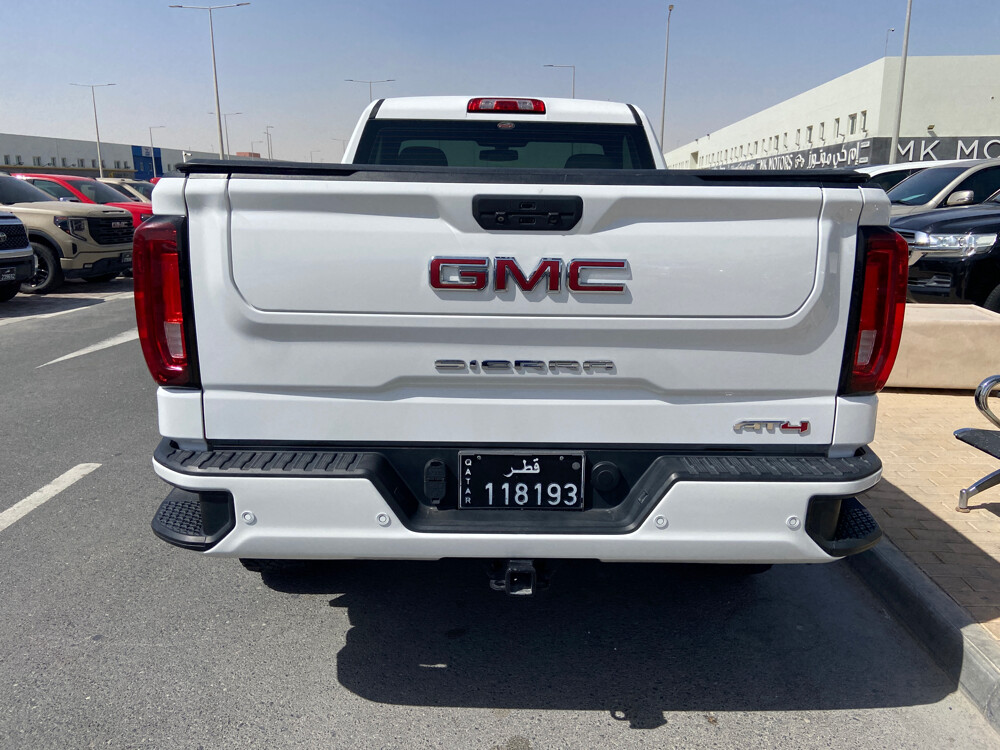 GMC 2021 AT4 White - 6