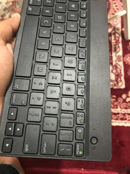 Moshi Versa Keyboard - 1