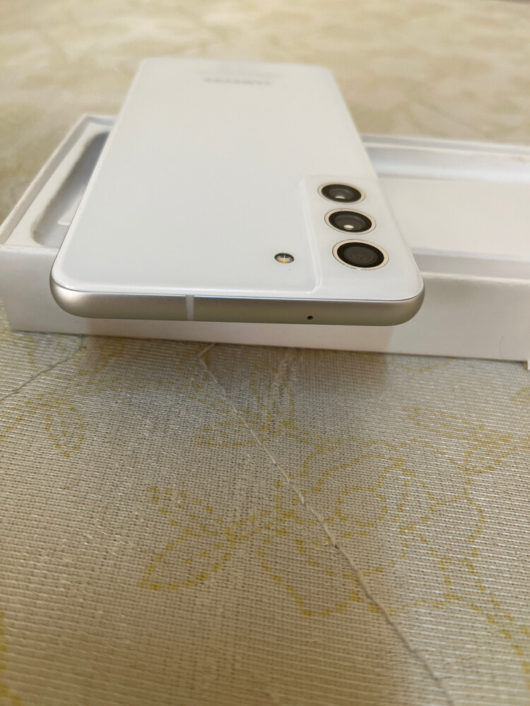 galaxy s21fe full box - 2