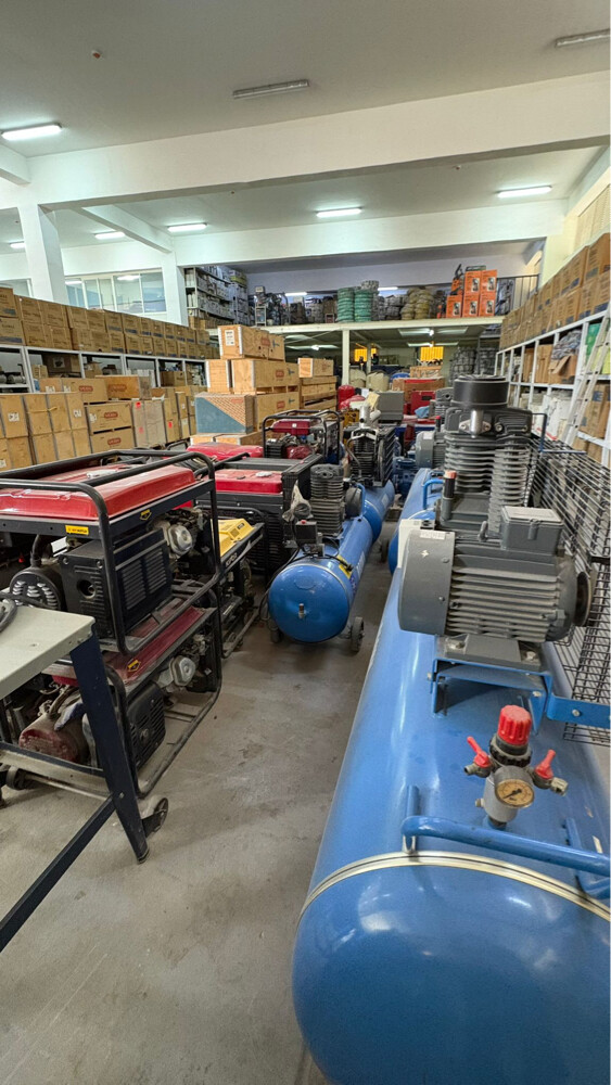 all machines new good condition  - 12