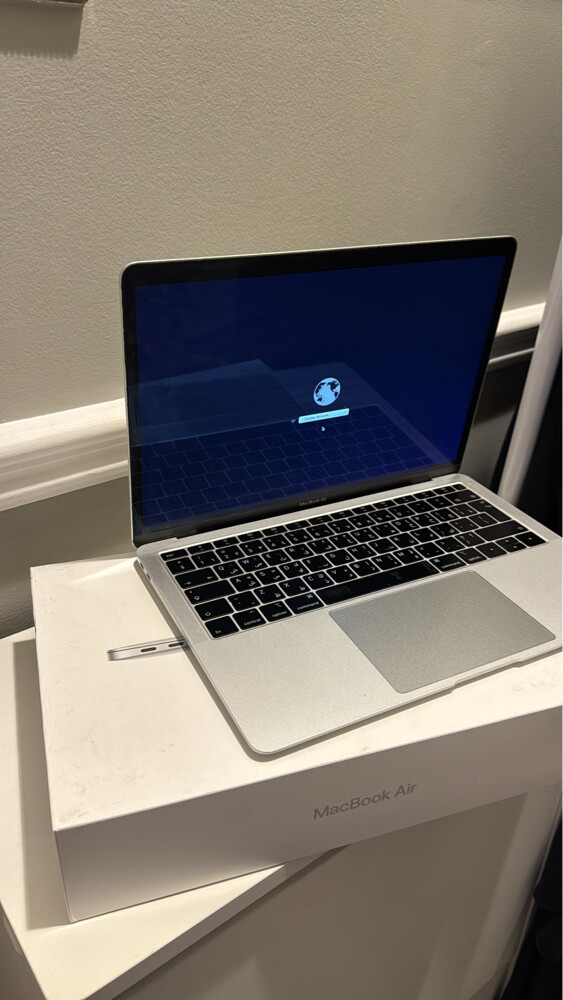 MacBook Air 13” 2018 - 1