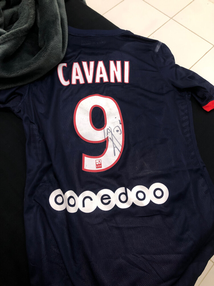 Gameworn Cavani jersey - 2