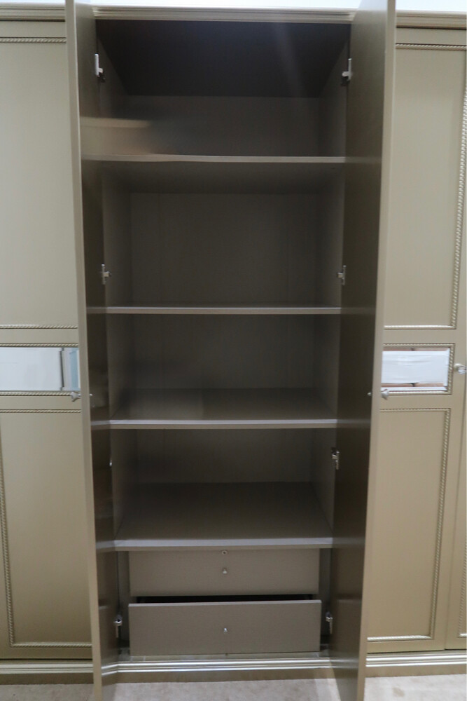 wardrobe - 4
