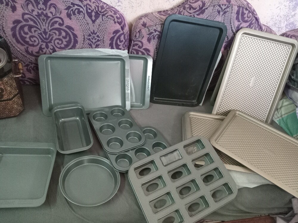 Pot, Cake molds, Plates, Trays - 17