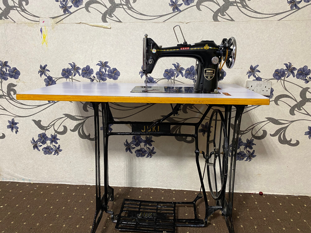 Usha heavy duty sewing machine  - 3
