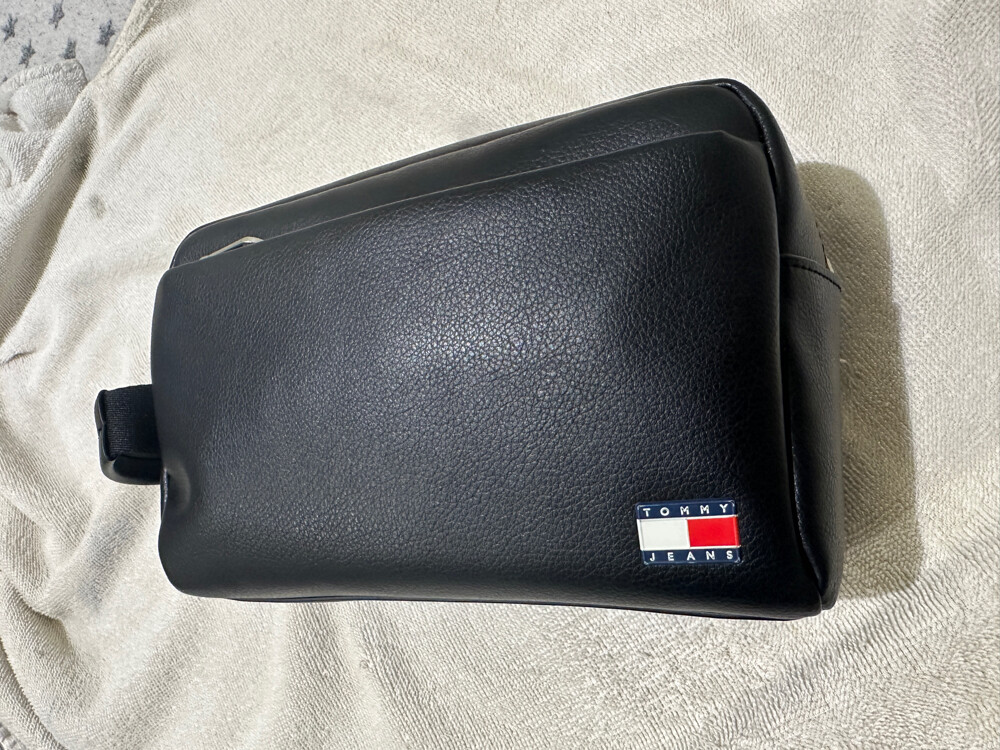 Tommy Hilfiger - 2