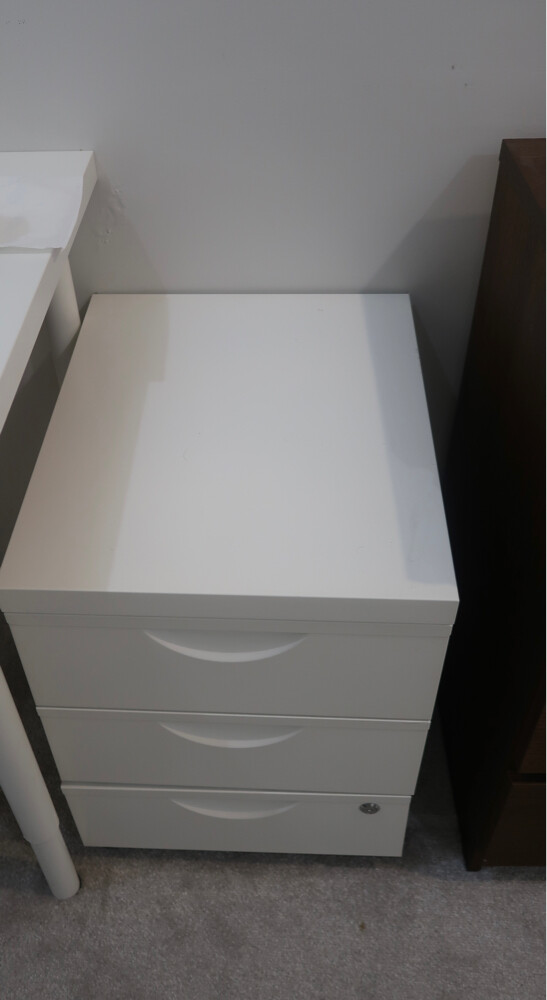  storage table - 2