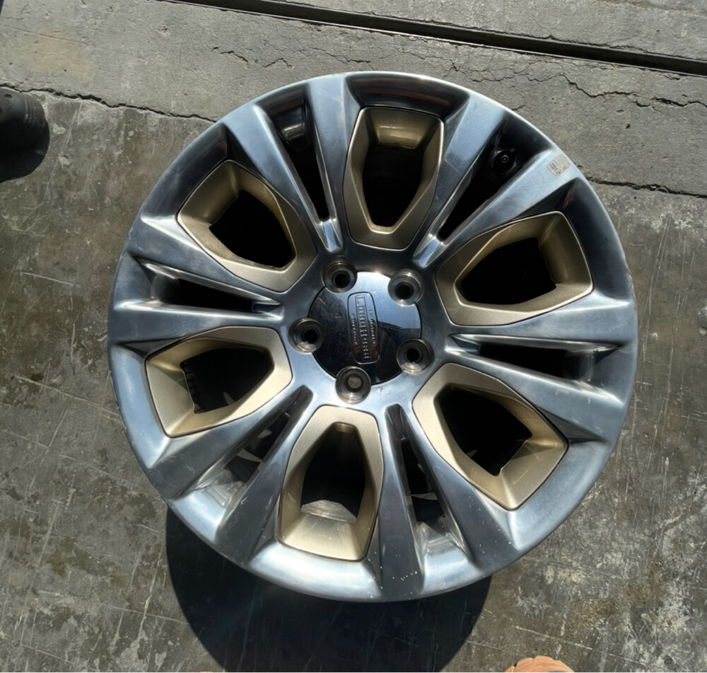 Rim for  Dodge Ram   - 3