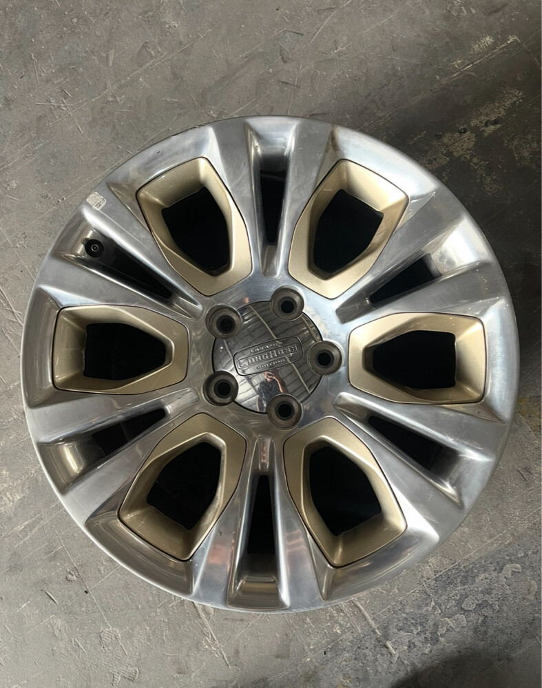 Rim for  Dodge Ram   - 4