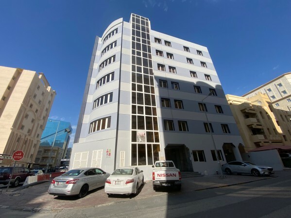 للبيع عماره في منتزه بسعر مميز - 1
