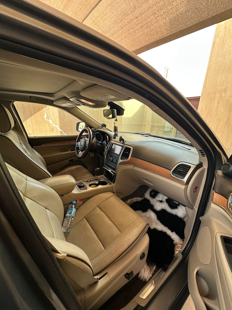jeep Grand original paint — photo 10 for sale in Qatar