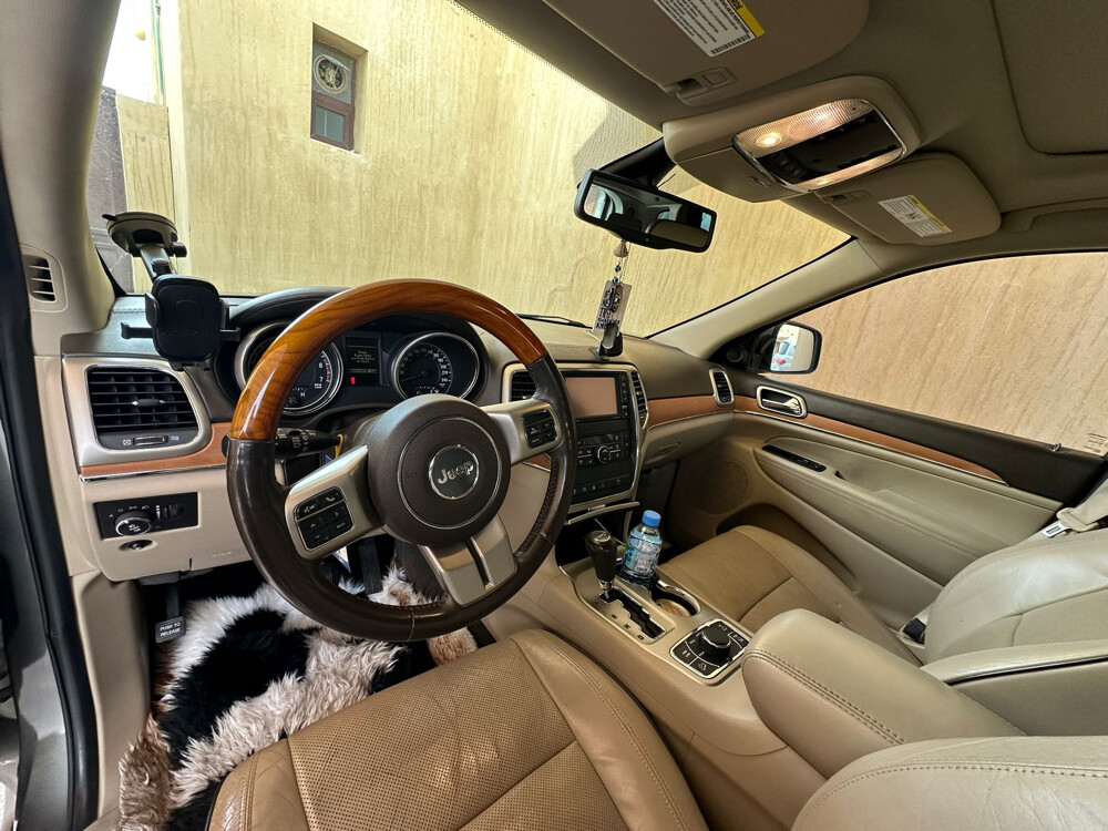 jeep Grand original paint — photo 9 for sale in Qatar