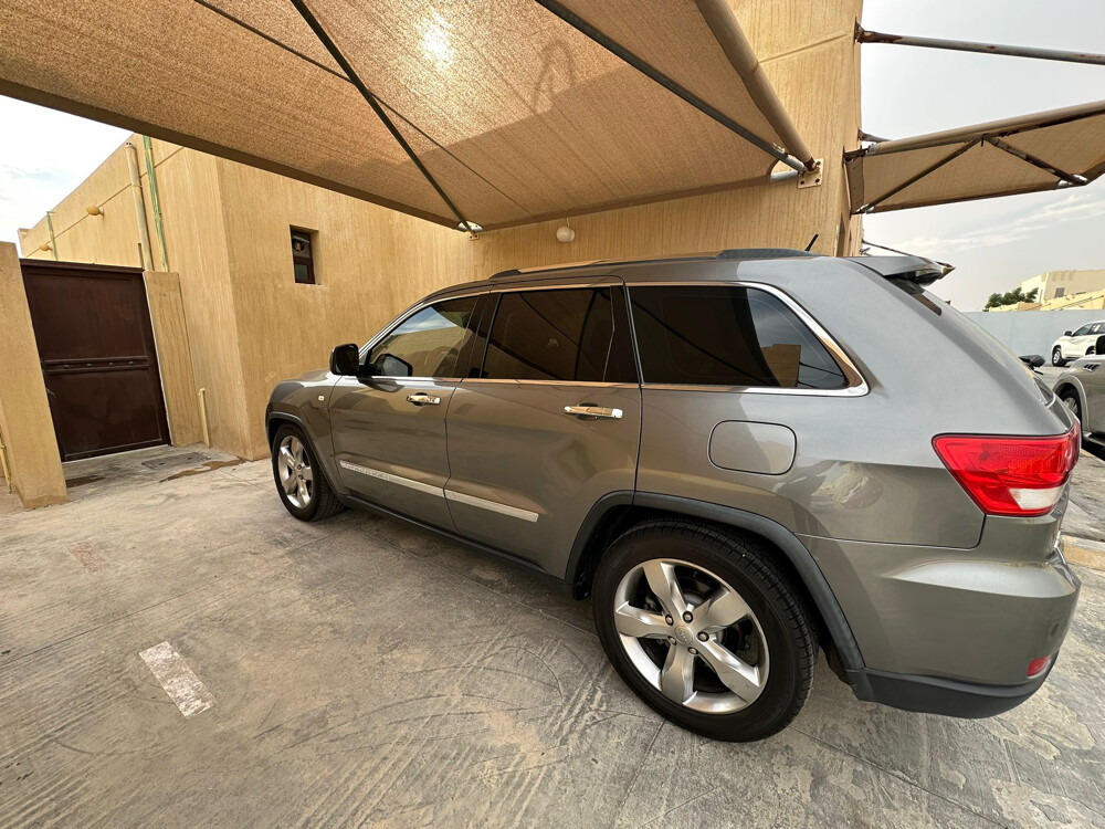jeep Grand original paint — photo 4 for sale in Qatar