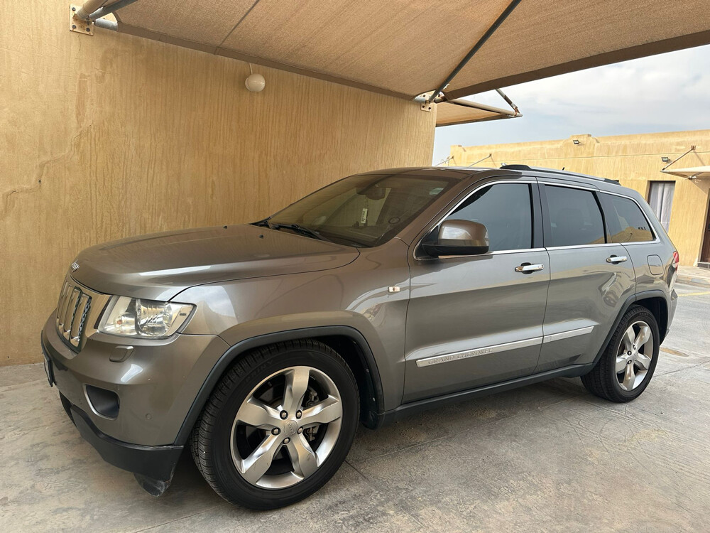 jeep Grand original paint — photo 5 for sale in Qatar