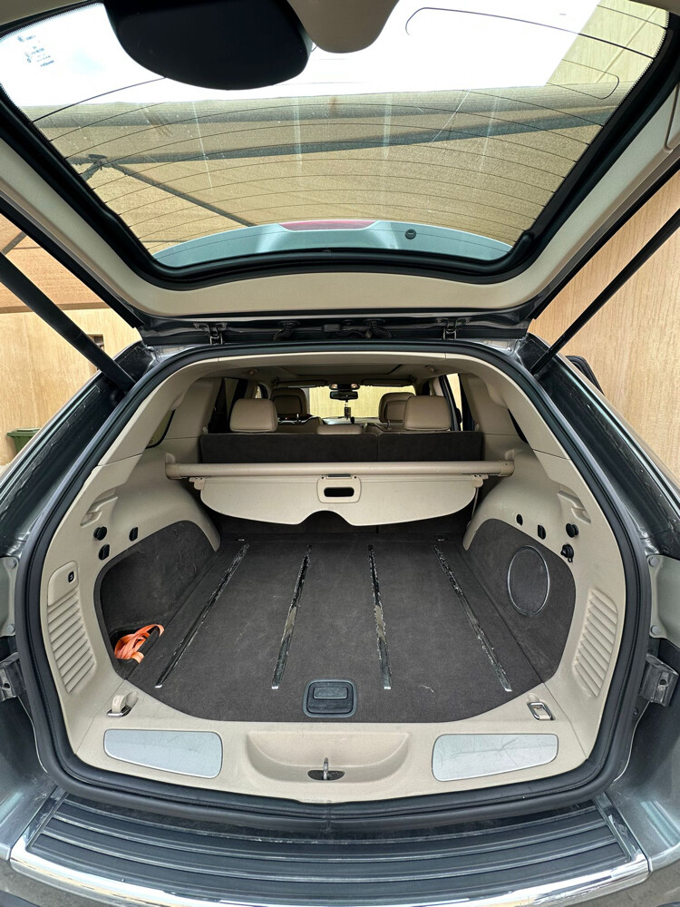 jeep Grand original paint — photo 13 for sale in Qatar