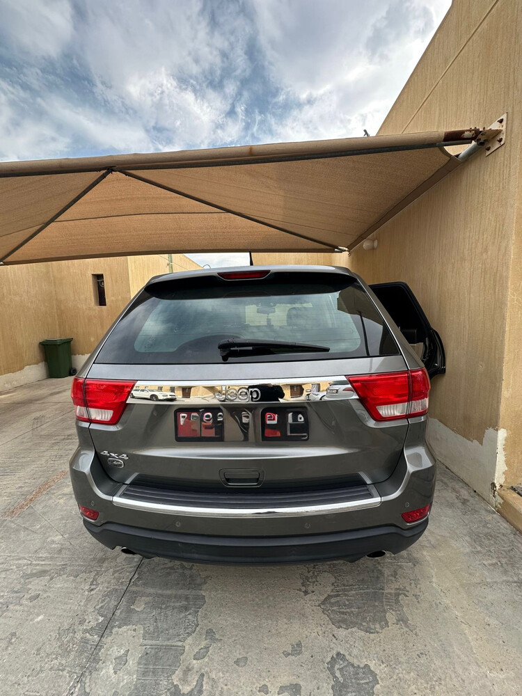 jeep Grand original paint — photo 12 for sale in Qatar