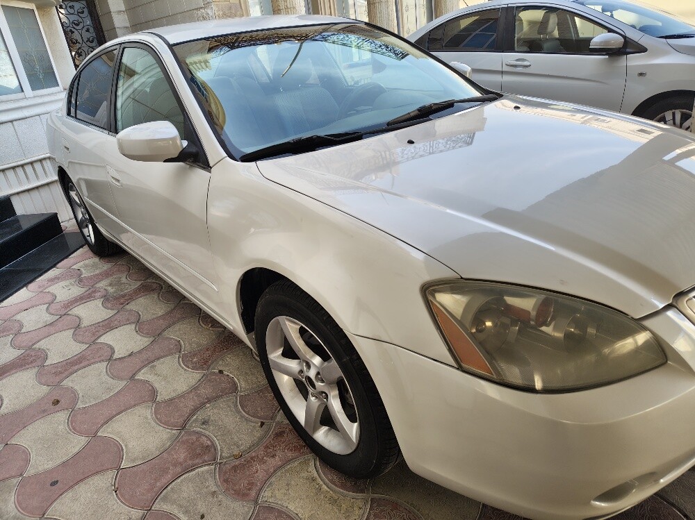 Nissan altima - 4