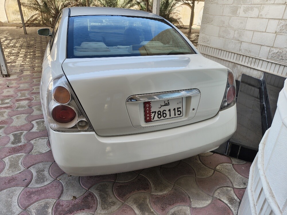Nissan altima - 2