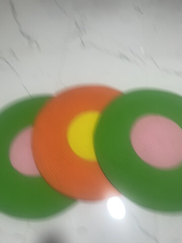 ثلاثه فرشات  - 2