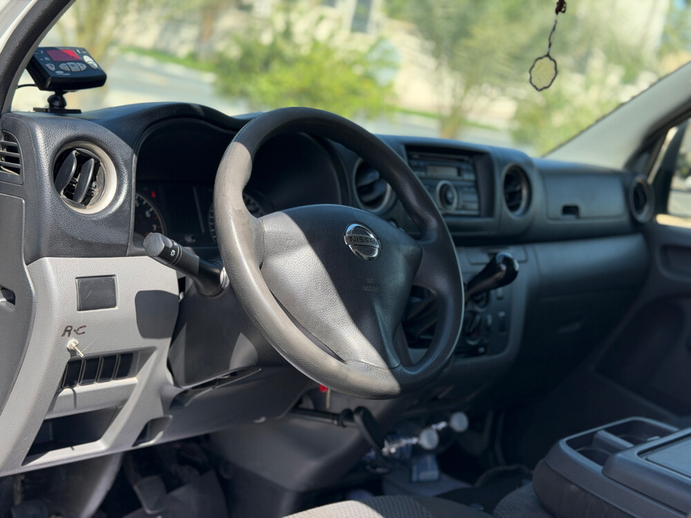 Nissan urvan cooler  - 9