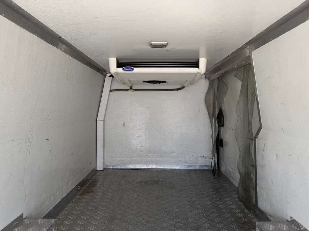 Nissan urvan cooler  - 11