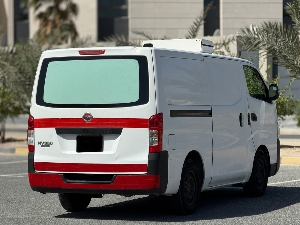 Nissan urvan cooler  - 4
