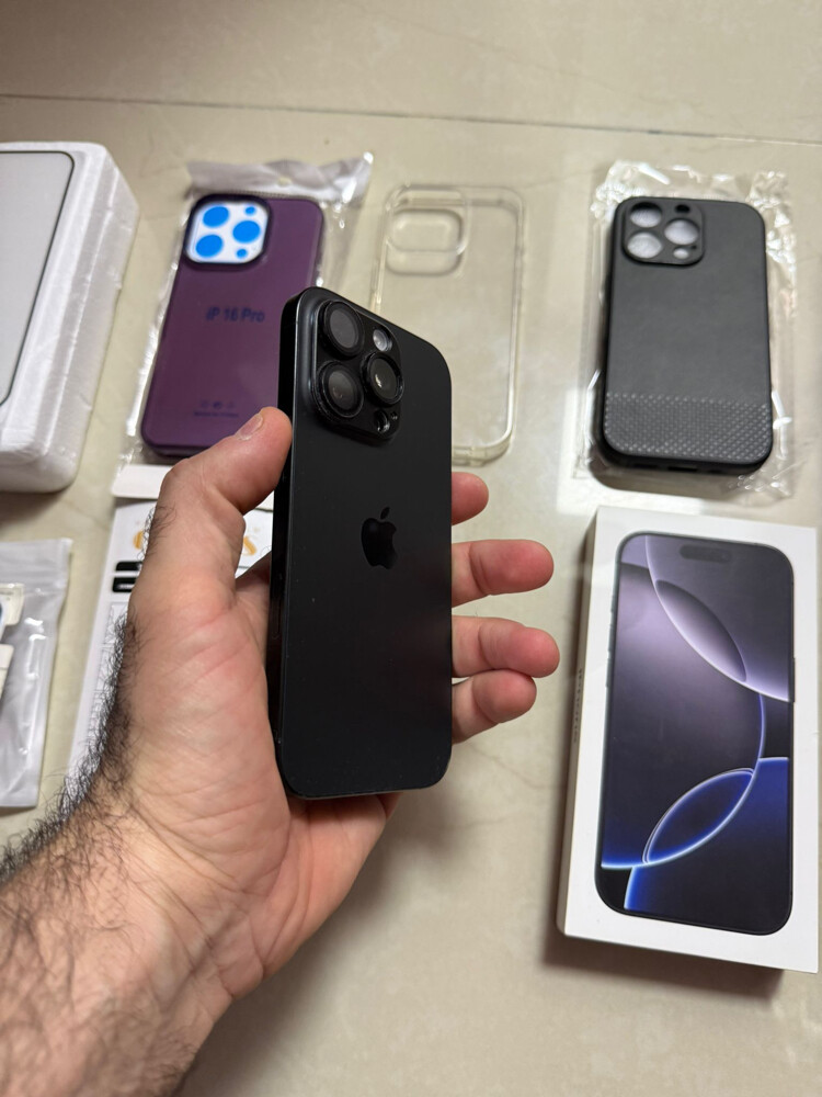 iPhone 16 pro black color  - 3