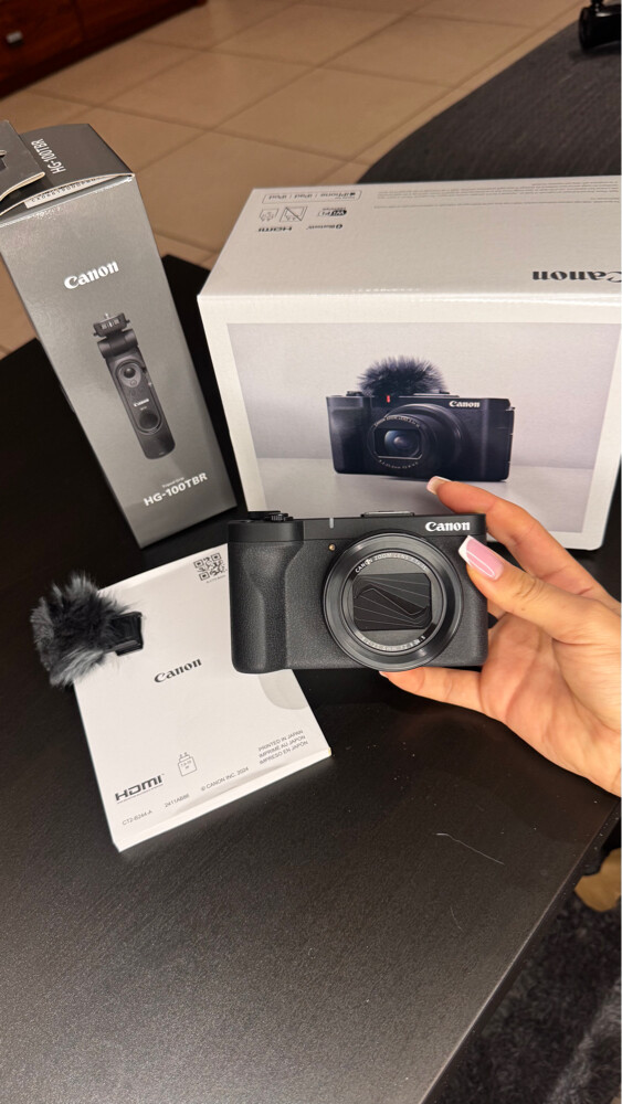 Canon PoverShot V1 - 3