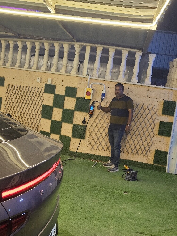 Electric car charger - 5