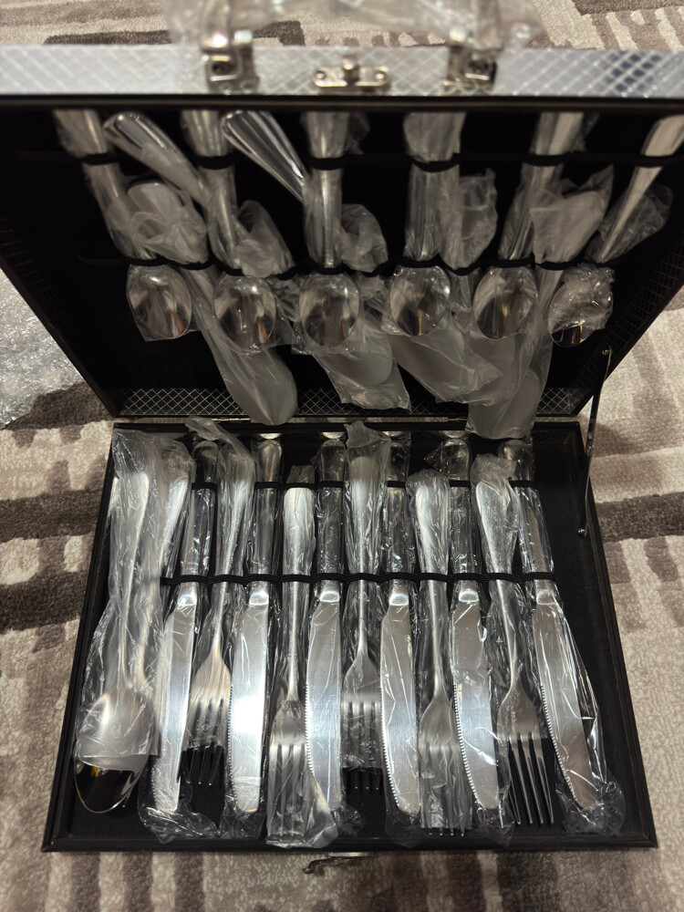 24 pieces cutlery set - 1